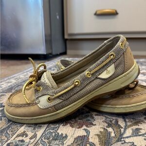 Sperry Women's 7 Beige and Cream Loafers